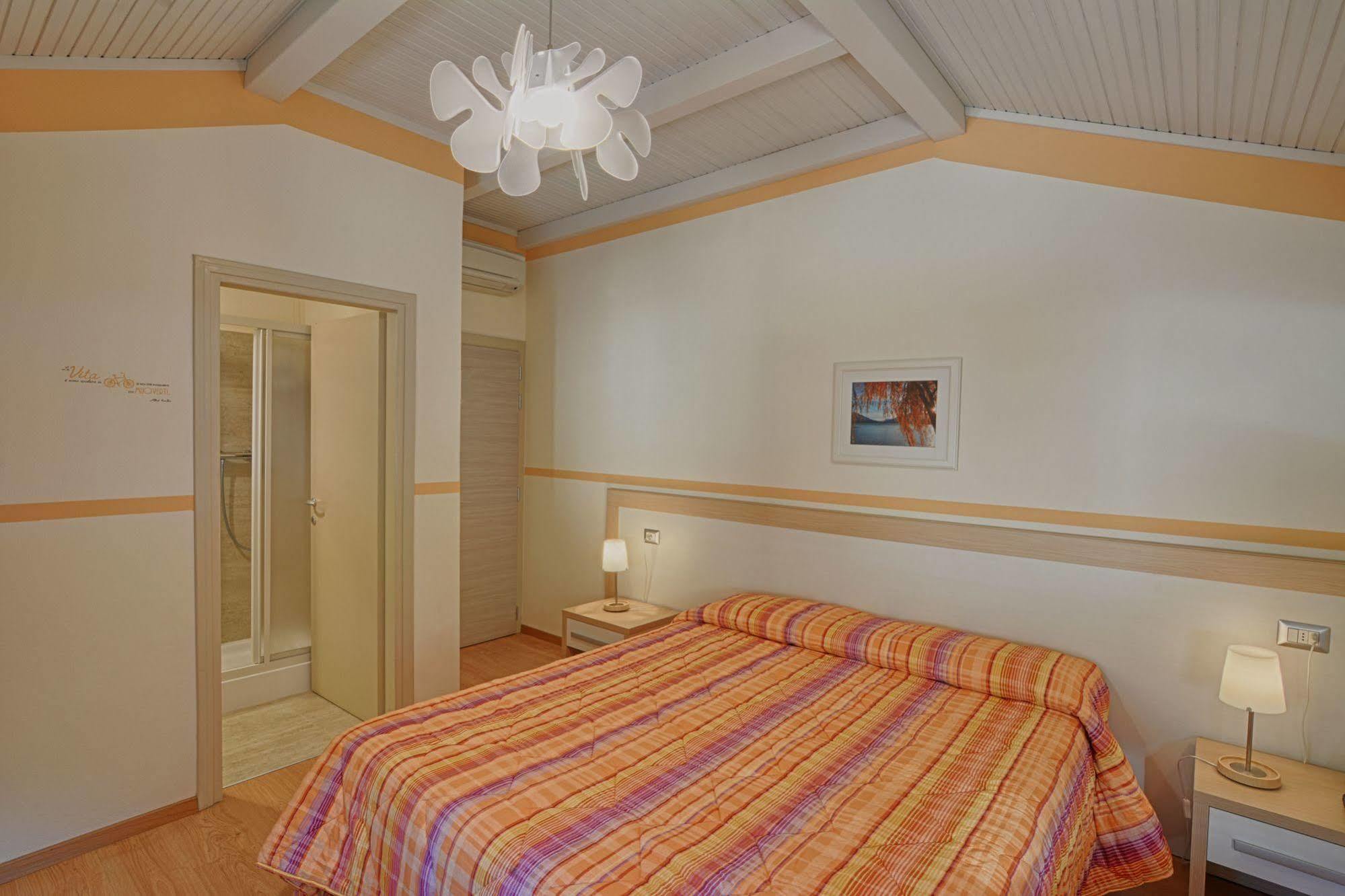 Hotel Europa - Sorico Luaran gambar