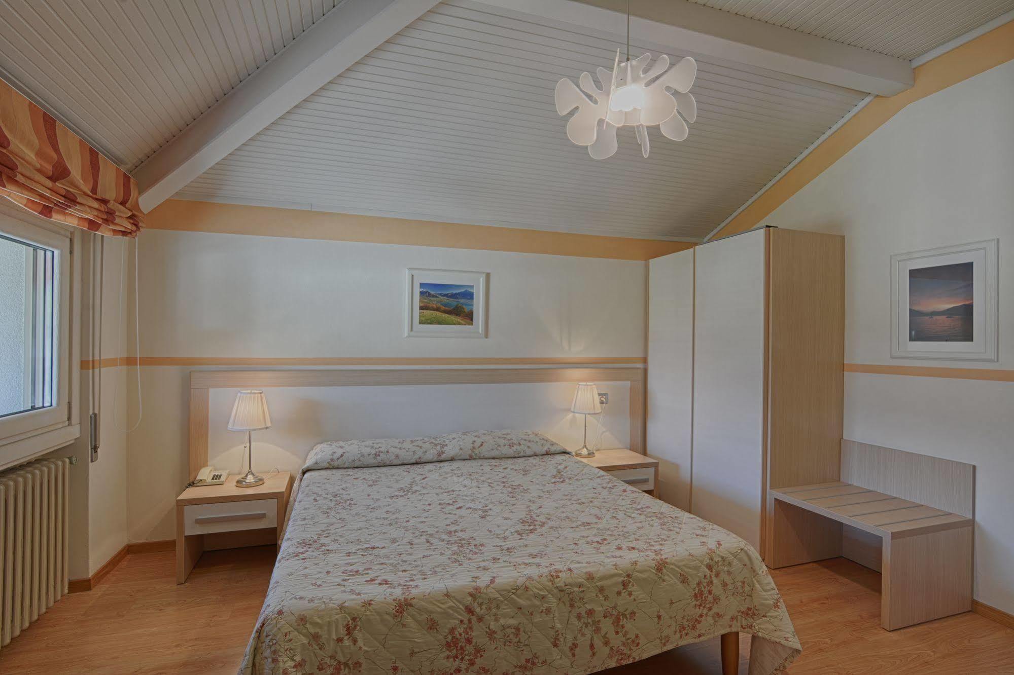 Hotel Europa - Sorico Luaran gambar