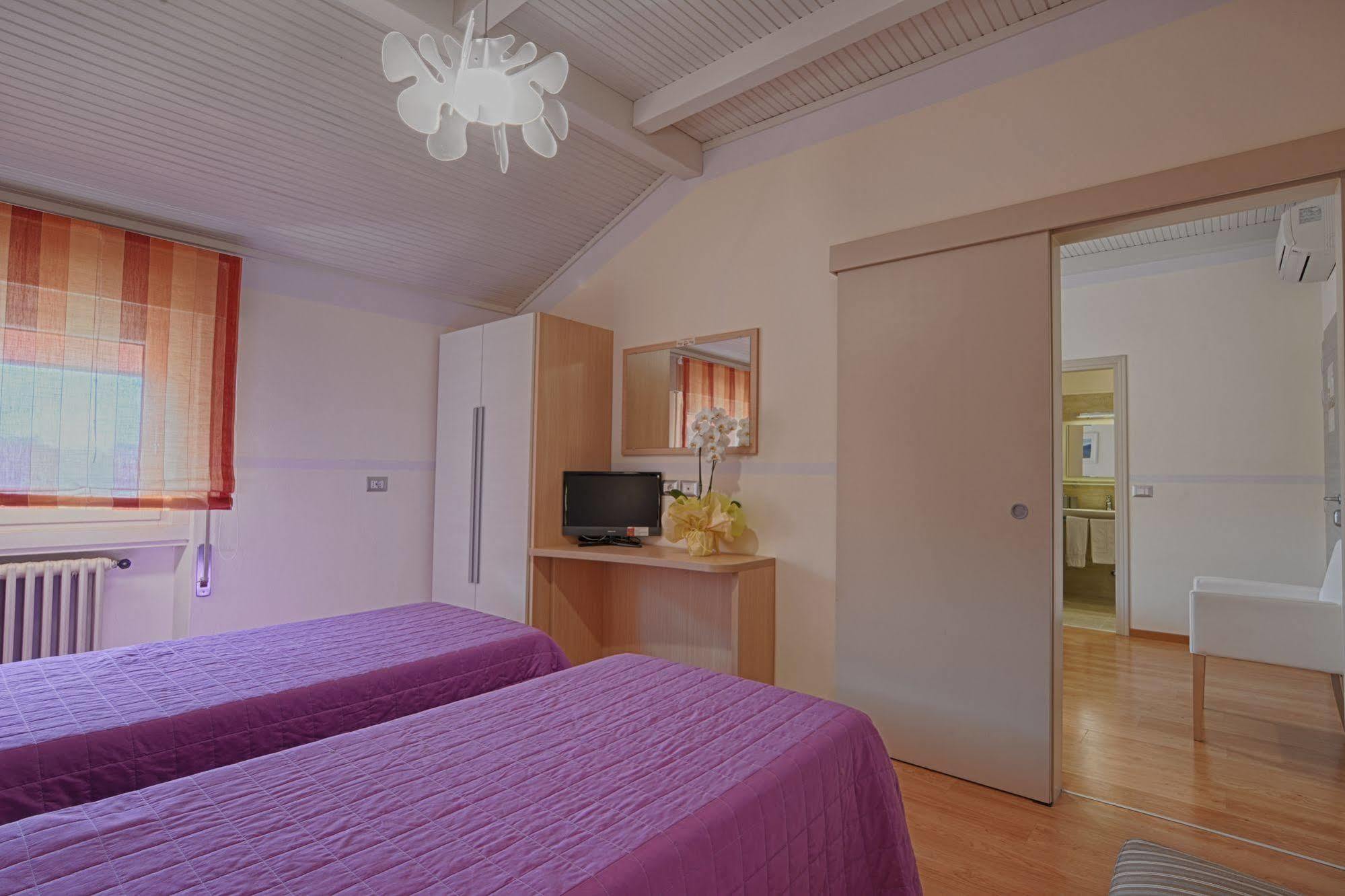 Hotel Europa - Sorico Luaran gambar
