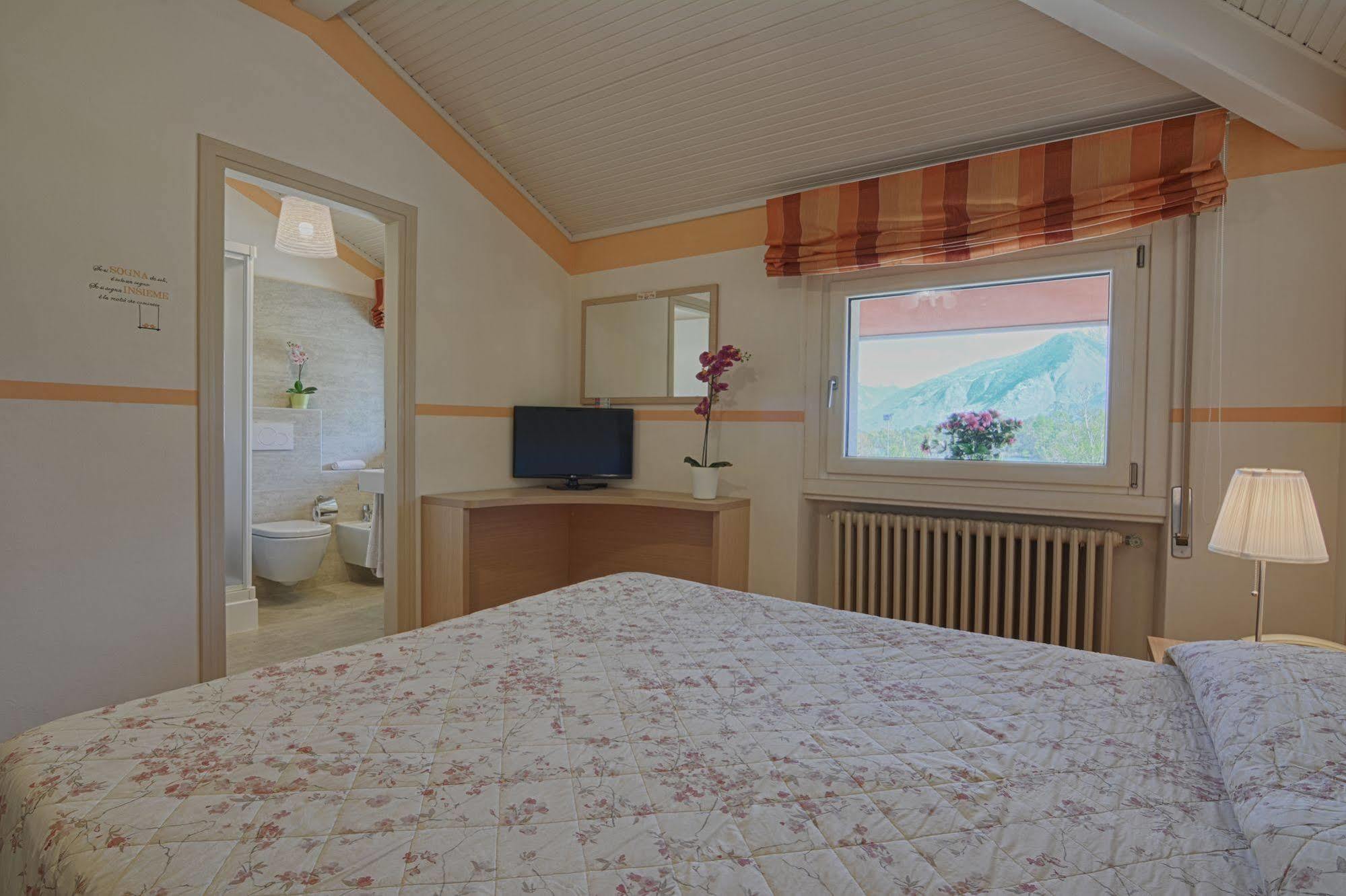 Hotel Europa - Sorico Luaran gambar